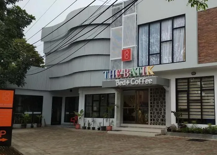 The Batik Bed And Coffee Bandung